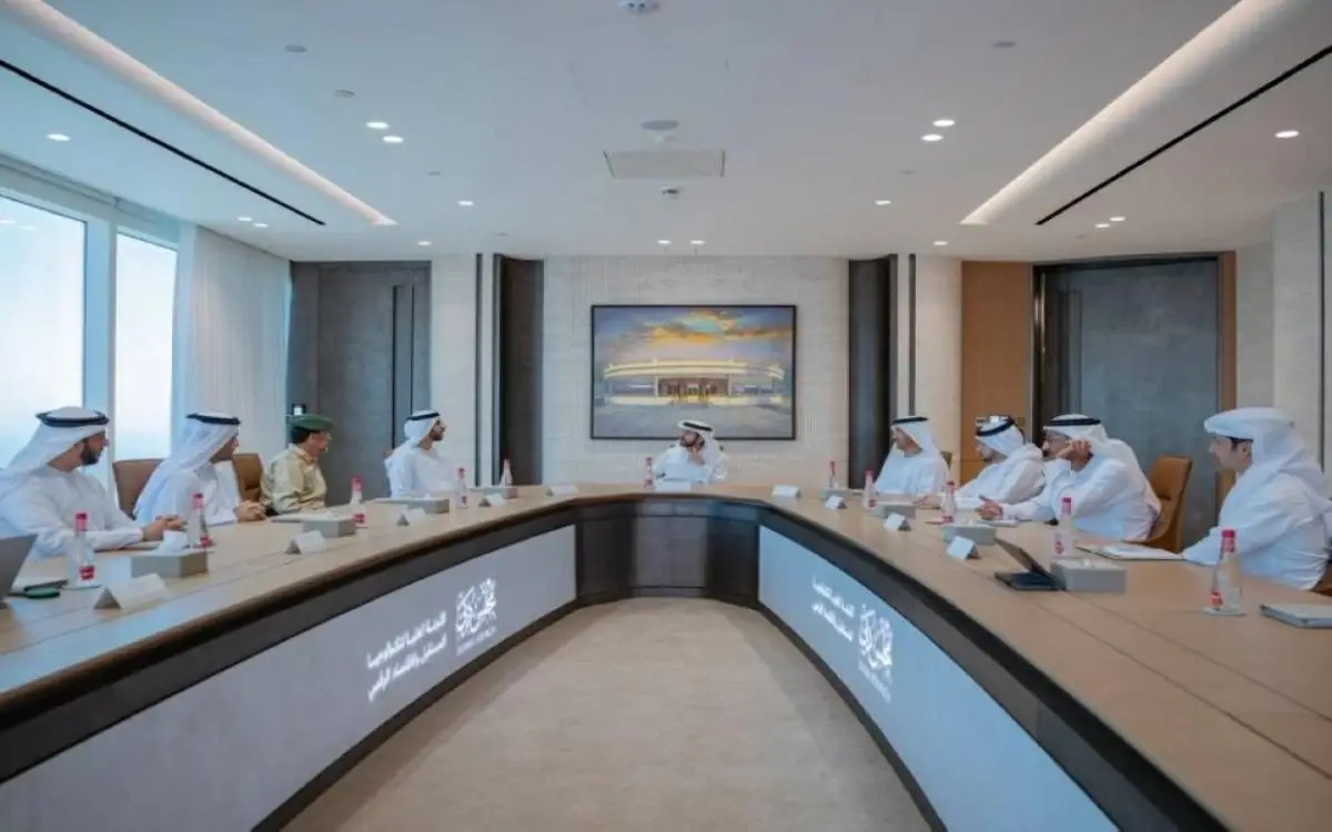 حمدان بن محمد: تمكين 295 ألف شركة في دبي خلال عامين
