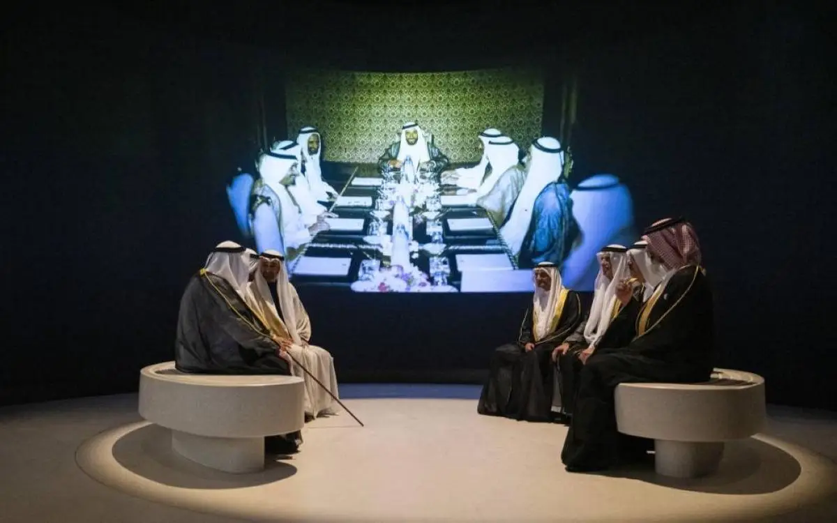 رئيس الدولة بحضور محمد بن راشد وحكام الإمارات يفتتح متحف زايد الوطني